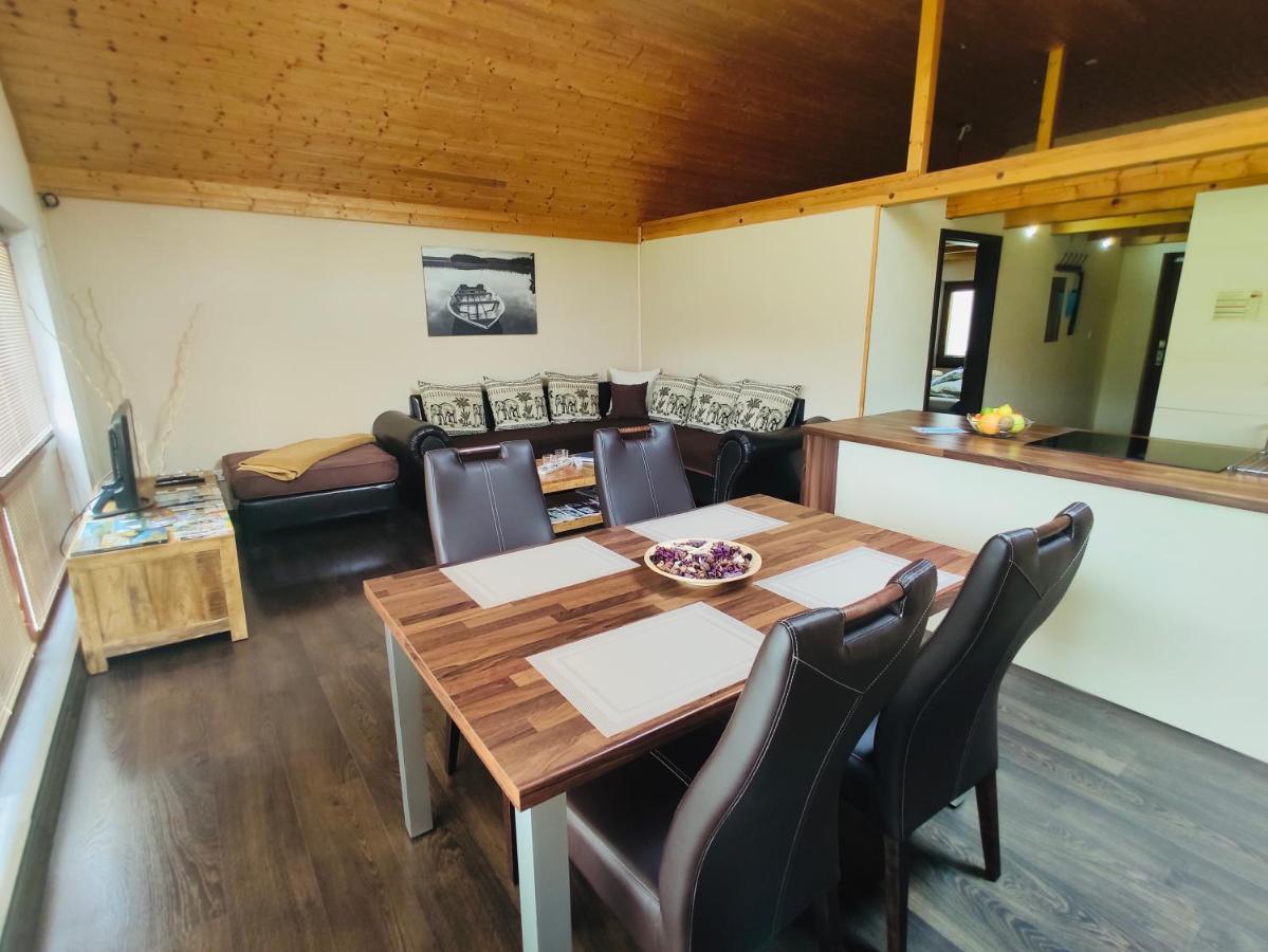 Grand Spa Holiday Home Склене-Теплице Экстерьер фото