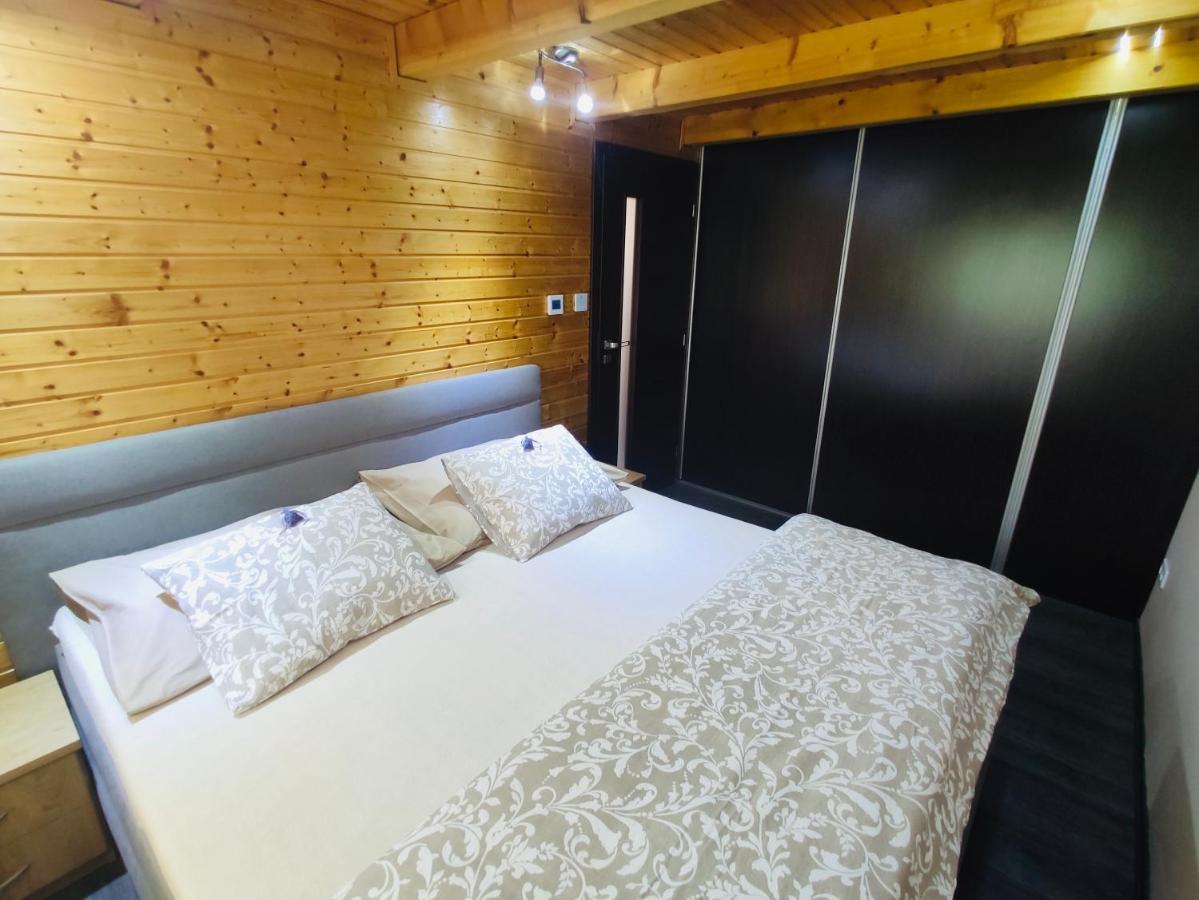 Grand Spa Holiday Home Склене-Теплице Экстерьер фото