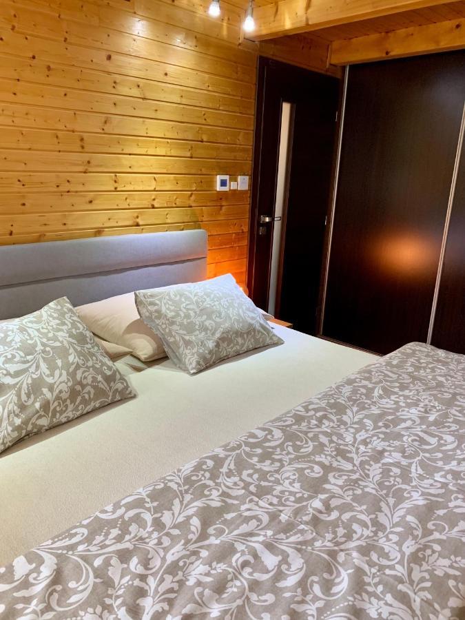 Grand Spa Holiday Home Склене-Теплице Экстерьер фото